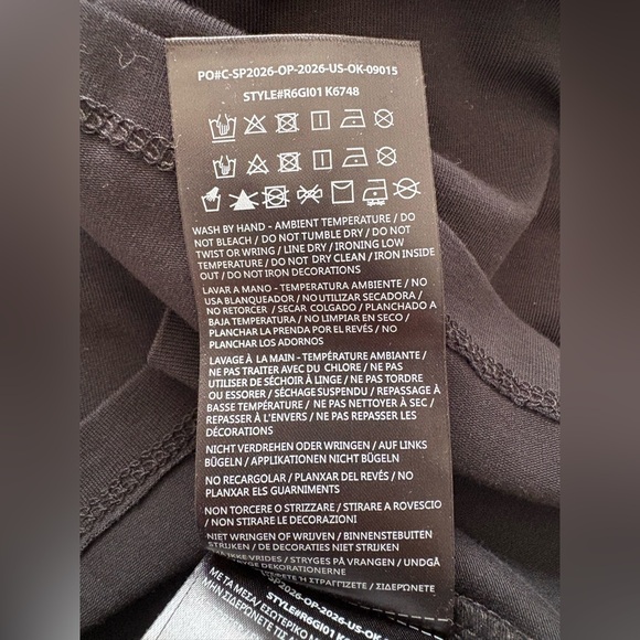 NWT-GUESS Women's Jet Black Logo Studded Tee - Picture 5 of 8